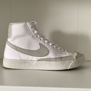 Nike Blazer Mid 77 Sneakers, Size 7